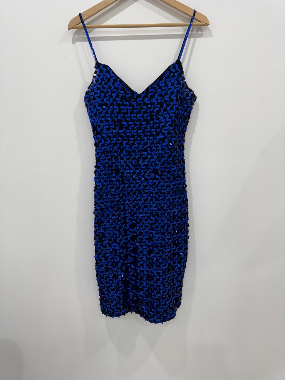 Vintage Lori Ann Blue Sequin Cocktail Dress Size 11/12 Made in Canada Party Mini